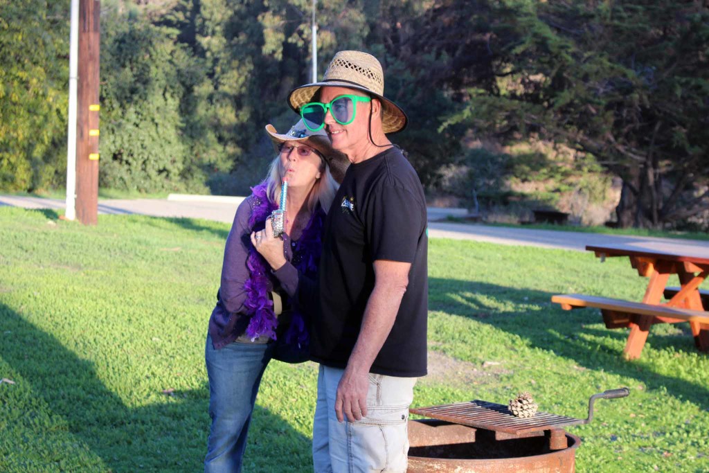 Setting Up for the Reception at El Cap (13)