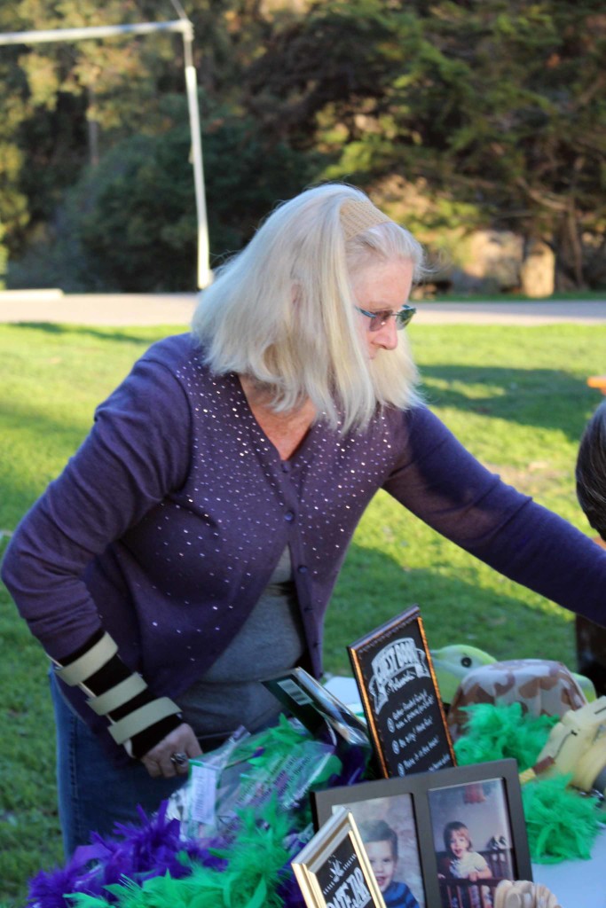 Setting Up for the Reception at El Cap (19)