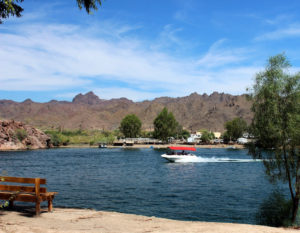 Boating at Buckskin Mountain